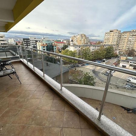Апартаменты Downtown "Rendez-Vous" Luxury Бакэу Экстерьер фото